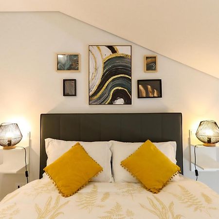 Coutinho Apartment - Modern Ap In The City Centre With Balcony Viana do Castelo Esterno foto